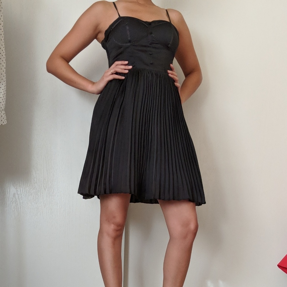 American Eagle pleated skirt dress